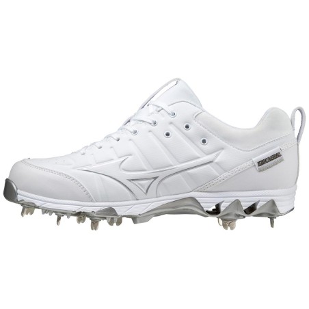 Mizuno 9-Spike Ambition 2 Metal Cleat